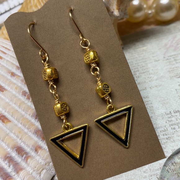 cocovalli Jewelry - NEW NWOT Triangle gold tone earrings lightweight